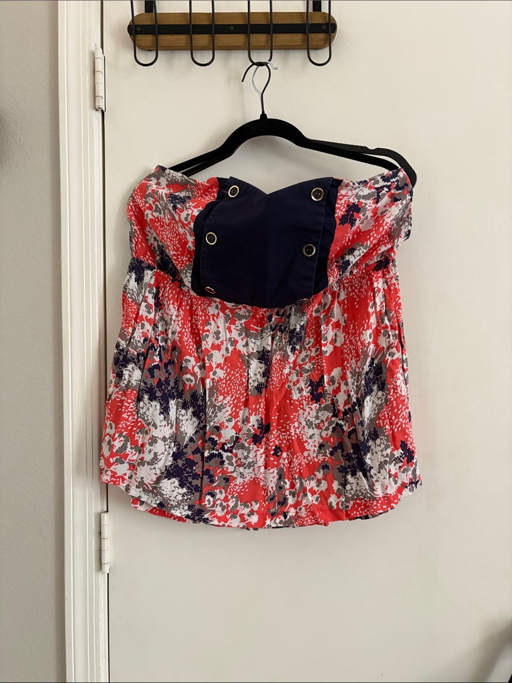Torrid Navy and Coral Abstract Print TubeTop with Gold-Tone Buttons size 2 Y2K